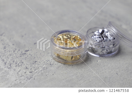 Foil Foil 121467558