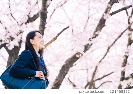 櫻花和學校的女孩 121468352