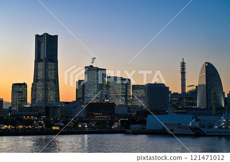 Yokohama Minato Mirai with the entire building lit up 121471012