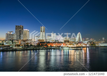 Yokohama Minato Mirai with the entire building lit up 121471040