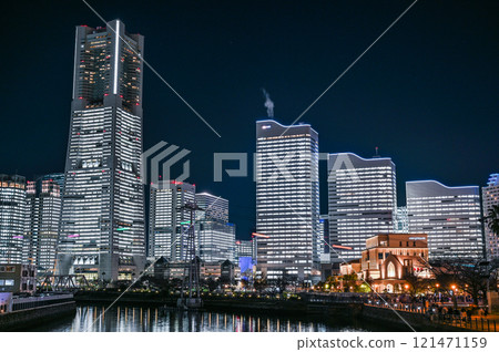 橫濱港未來的夜景 橫濱港未來的夜景 121471159
