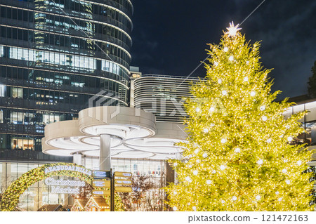 Azabudai Hills Christmas Market: Illuminations [Minato Ward, Tokyo] 121472163
