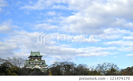 Osaka Castle Park in the early morning: A spectacular view (photographed by Fix) Osaka Castle Park in the early morning: A spectacular view (photographed by Fix) 121474170