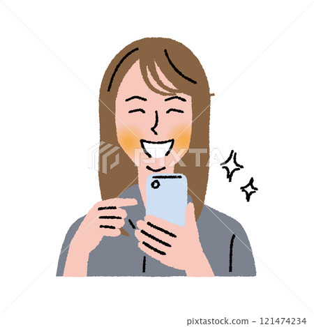 使用智慧型手機玩得開心的女人的上半身 121474234