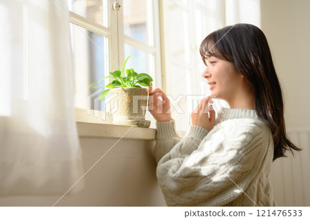 Female portrait 121476533