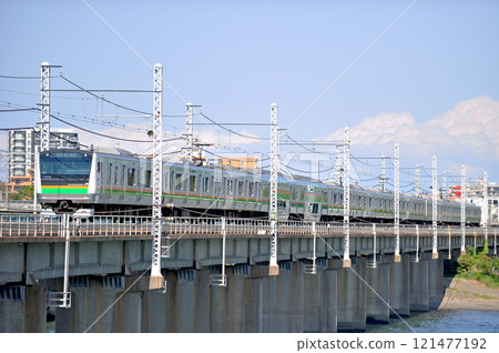 Tokaido Line Chigasaki-Hiratsuka JR East E233 series 3000 series E03 train (Kozu) Tokaido Line Chigasaki-Hiratsuka JR East E233 series 3000 series E03 train (Kozu) 121477192