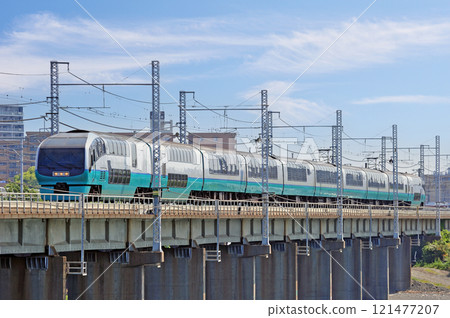 東海道幹線茅崎平塚 JR 東日本 251 系列 RE-1 編隊（大宮）Super View Dancer SVO 121477207