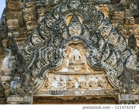 Ruins of Wat Phra Phai Luang temple in Sukhothai, Thailand Ruins of Wat Phra Phai Luang temple in Sukhothai, Thailand 121478297