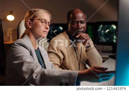 Explaining colleague how to decode data 121481974