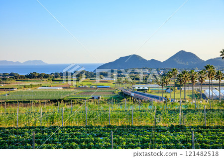 Autumn view from Nagasakibanairiguchi Observatory, Ibusuki City, Kagoshima Prefecture Autumn view from Nagasakibanairiguchi Observatory, Ibusuki City, Kagoshima Prefecture 121482518