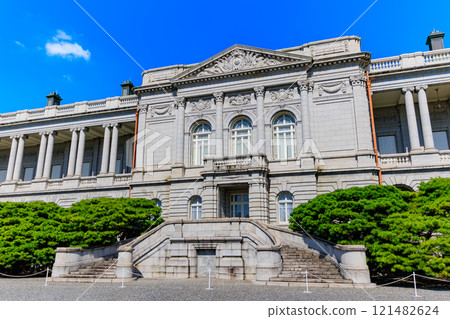 東京都港區本赤坂迎賓館赤坂離宮（本館） 121482624