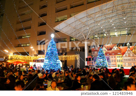 Christmas market at the Fukuoka City Hall West Side Community Square in Tenjin, Fukuoka Prefecture_18 Christmas market at the Fukuoka City Hall West Side Community Square in Tenjin, Fukuoka Prefecture_18 121483946