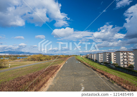 View from the Yodo River embankment, Neyagawa City, Osaka Prefecture View from the Yodo River embankment, Neyagawa City, Osaka Prefecture 121485495