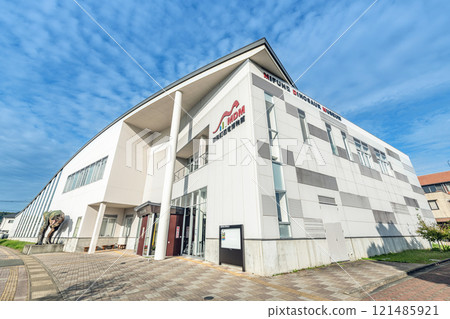 熊本縣上今敷郡三船町，展示有許多恐龍化石的自然史博物館，三船町恐龍博物館 121485921