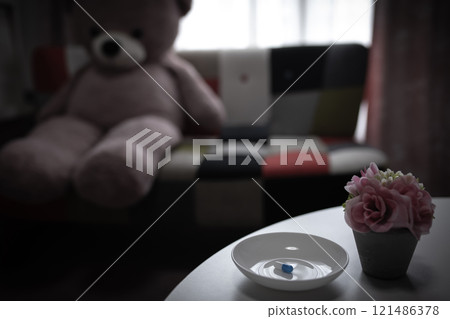 過量、OD 影像、接種大量藥物、藥物過量、壓力、憂鬱、年輕人、社會問題 121486378