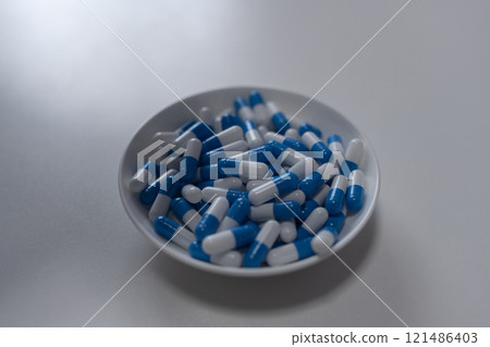 Overdose, OD image, taking large amounts of drugs, drug overdose, stress, depression, young people, social issues 121486403