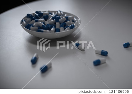 Overdose, OD image, taking large amounts of drugs, drug overdose, stress, depression, young people, social issues 121486906