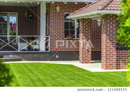 Beautiful lawn in the backyard 121488555