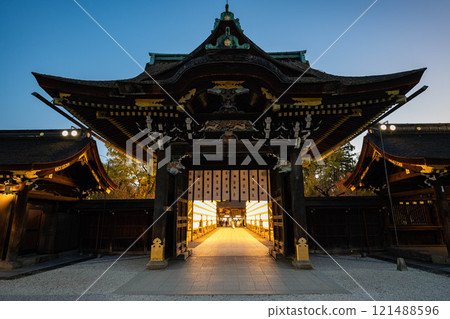 Sankomon Gate and lanterns at Kitano Tenmangu Shrine Sankomon Gate and lanterns at Kitano Tenmangu Shrine 121488596