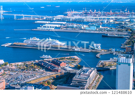 日本橫濱市景 船舶來來往往...大棧橋、世界、Skyduck、Marine Rouge、紅磚倉庫... 121488610