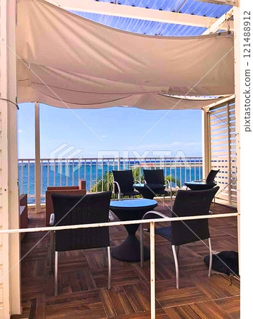 Terrace with sea view 121488912