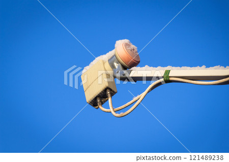 The converter of the satellite aerial 121489238