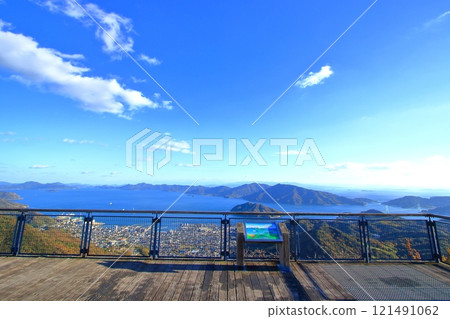 The Setouchi scenery as seen from Hachimaki Observatory (mid-mountain of Mt. Noro) The Setouchi scenery as seen from Hachimaki Observatory (mid-mountain of Mt. Noro) 121491062