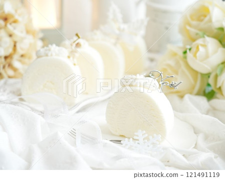 Merry Christmas with white roll cake 121491119