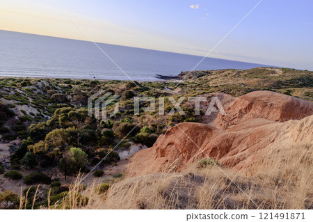 Ocean sunset seen from Hallett Cove Boardwalk Ocean sunset seen from Hallett Cove Boardwalk 121491871