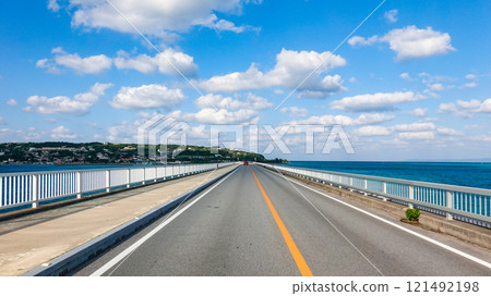 Kouri Bridge connecting the main island of Okinawa to Kouri Island 121492198
