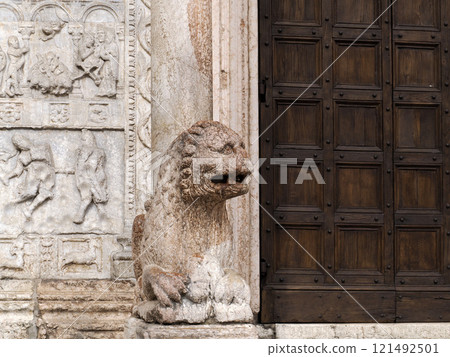 San Zeno Basilica Church in Verona Italy, detail of exterior sculptures and bas relief 121492501