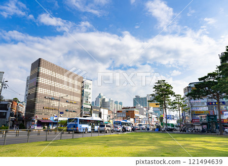 Streets near Dongdaemun, Seoul, Korea Streets near Dongdaemun, Seoul, Korea 121494639