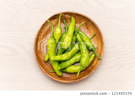 green pepper 121495374