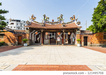 Building view of the Dajia Wenchang Temple in Taichung, Taiwan. The temple worshiped Wenchang Dijun. Building view of the Dajia Wenchang Temple in Taichung, Taiwan. The temple worshiped Wenchang Dijun. 121495708
