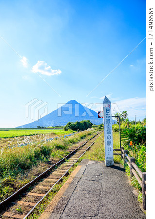 Nishioyama Station and Mt. Kaimon in autumn, Ibusuki City, Kagoshima Prefecture Nishioyama Station and Mt. Kaimon in autumn, Ibusuki City, Kagoshima Prefecture 121496565