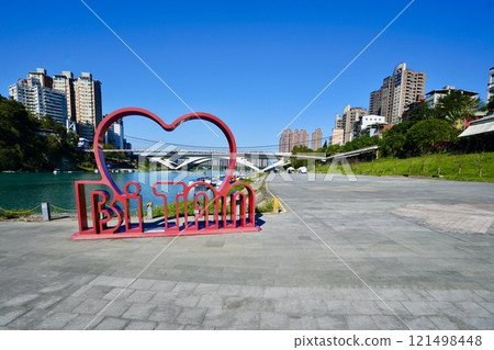 碧潭風景區（台灣新北市新田區） 121498448