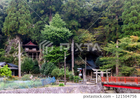 Iwayado and Iwaya Shrine, Wakasa Town, Yazu District, Tottori Prefecture 121504756