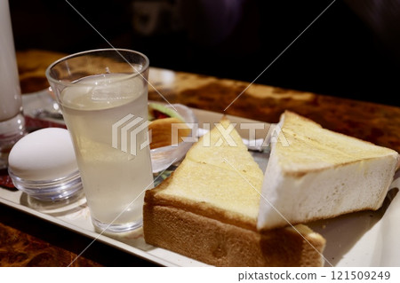 Morning set: drinks, toast, etc. 121509249