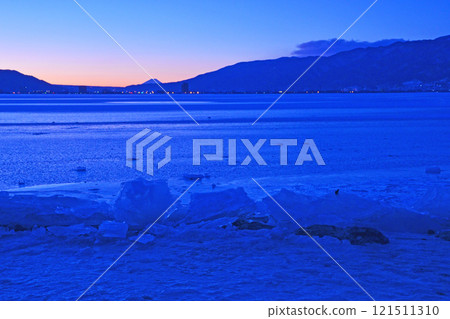 Su訪湖的上帝過境 Su訪湖的上帝過境 121511310