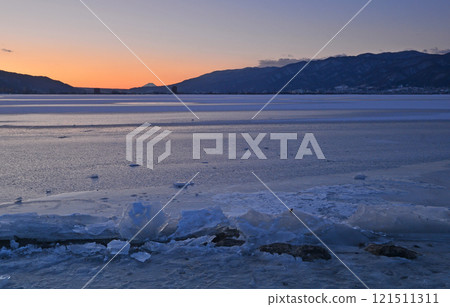 Su訪湖的上帝過境 Su訪湖的上帝過境 121511311