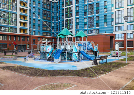 A Contemporary Playground Located Within an Urban Environment for Community Engagement 121511515
