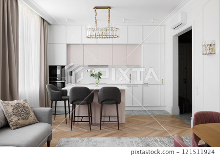 A Contemporary Modern Kitchen Design Featuring an Island and Elegant Ambient Lighting Choices A Contemporary Modern Kitchen Design Featuring an Island and Elegant Ambient Lighting Choices 121511924