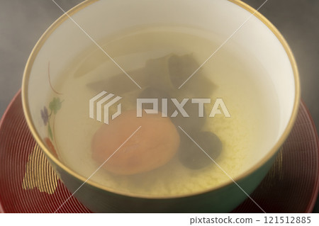 Fukucha, tea to drink on Setsubun, to ward off evil spirits, black background 121512885