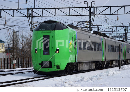 789系列車在函館本線平穩運行 121513707