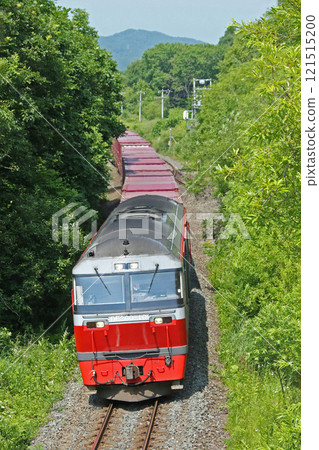 Nemuro Main Line Freight Train JR Freight DF200 Electric Diesel Locomotive Nemuro Main Line Freight Train JR Freight DF200 Electric Diesel Locomotive 121515200