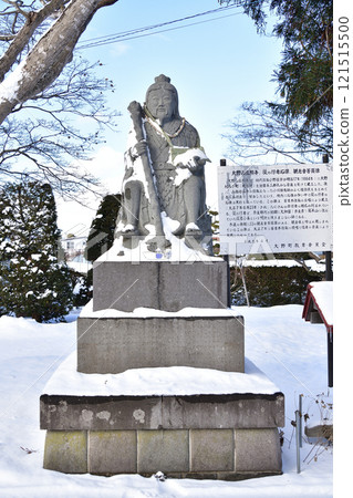 拍攝北海道北斗市小野山興勝寺院內的冬季風景 拍攝北海道北斗市小野山興勝寺院內的冬季風景 121515500