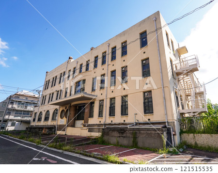 京都市兒童福利中心（京都市上京區竹屋町通千本東入內町） 121515535