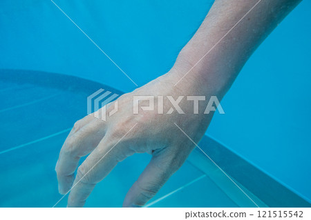 水下的手 121515542