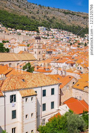 A beautiful view of Dubrovnik from the city walls A beautiful view of Dubrovnik from the city walls 121520766