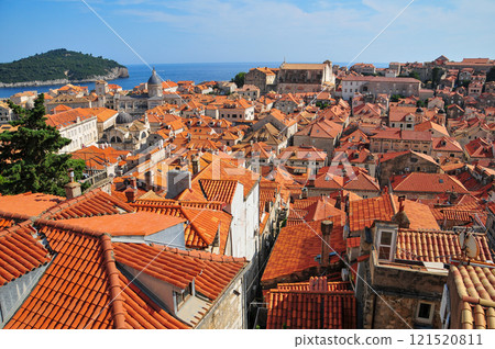 A beautiful view of Dubrovnik from the city walls 121520811